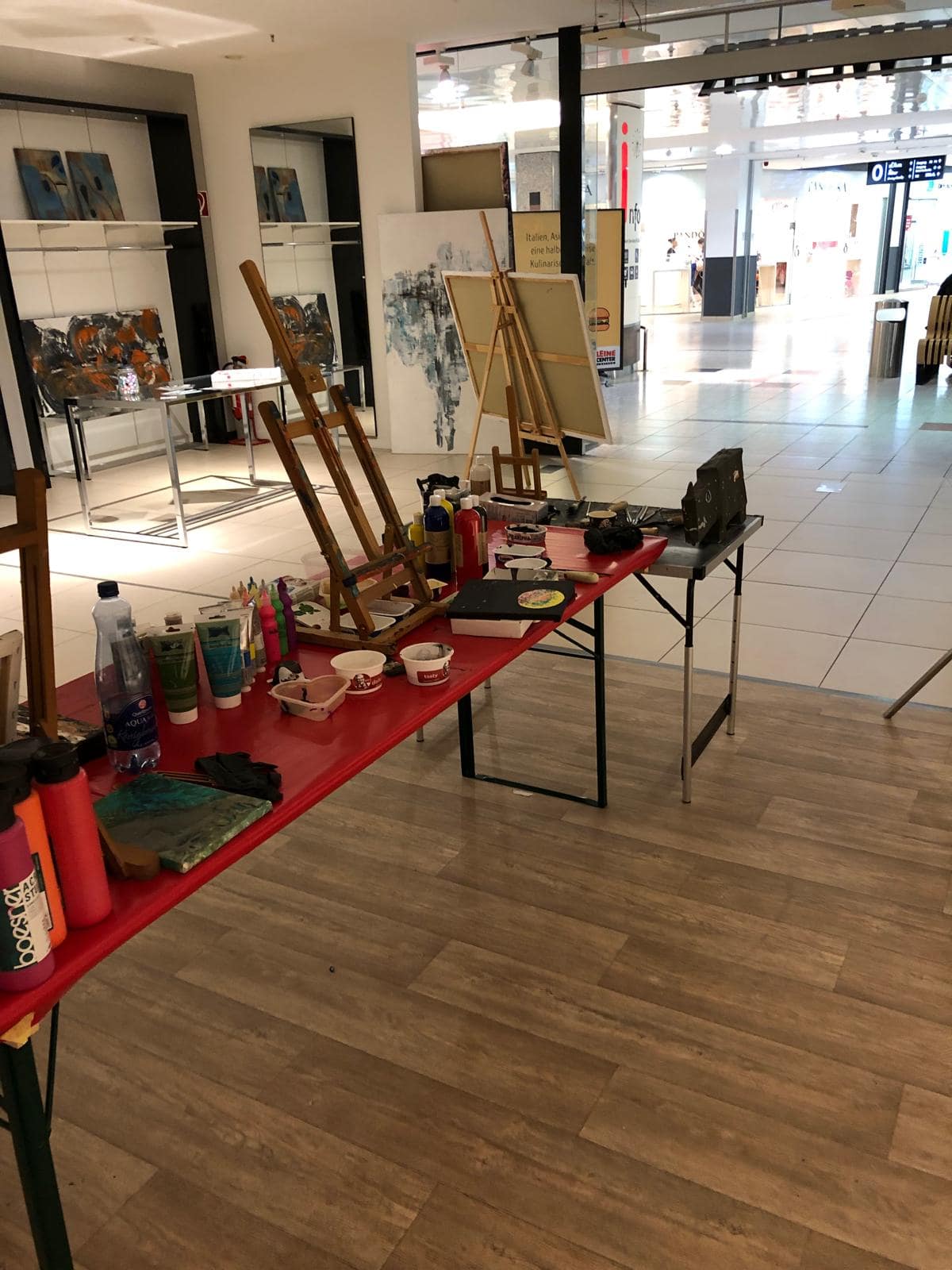 Atelier Vivien Kunte im Leine-Center Laatzen